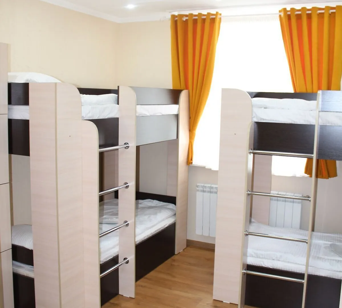 Euro Hostel 阿拉木图 2*,  哈萨克斯坦