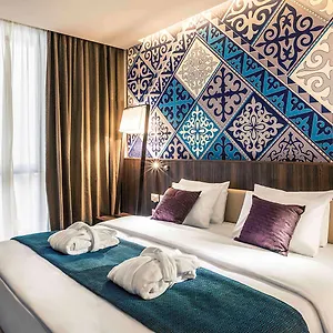 Отель Mercure Center